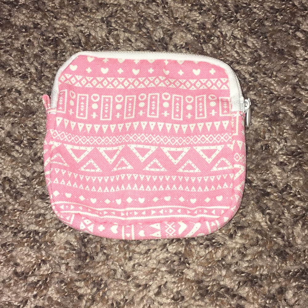 ($1) Pink and White Pattered Coin Purse